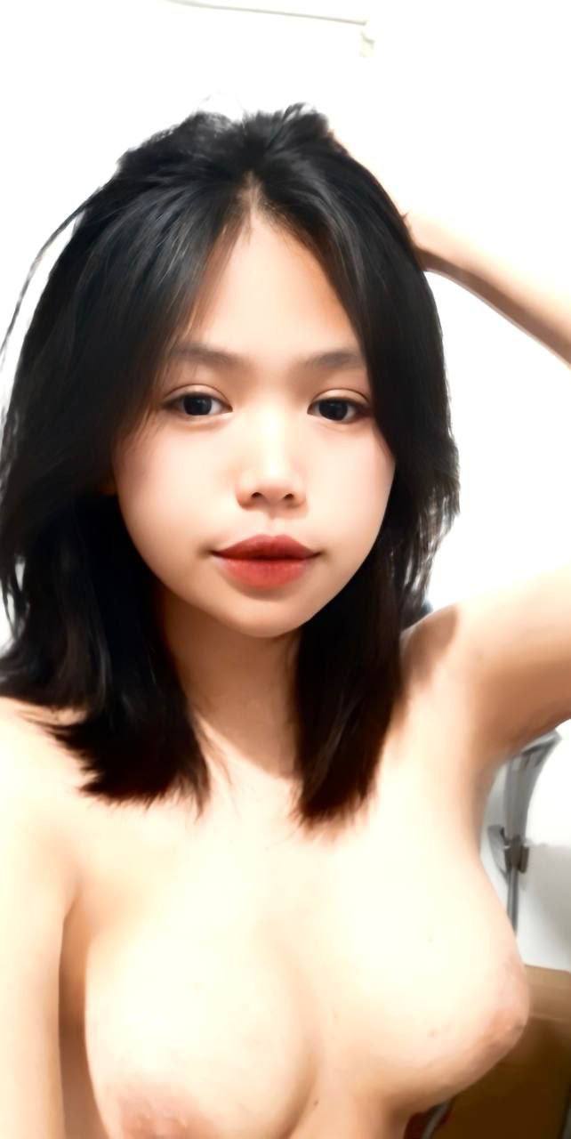 Sao Sex Education nhận 15 năm tù vì tội hiếp dâm